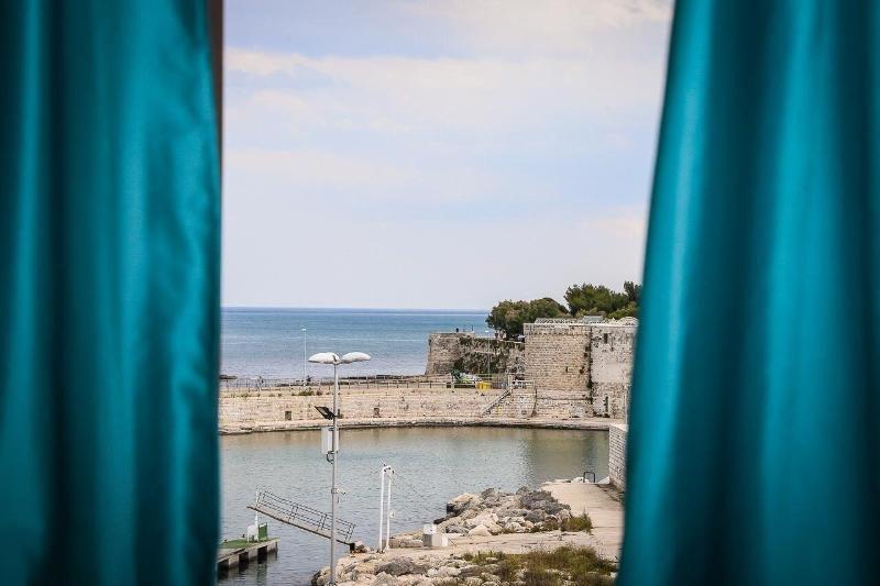 Palazzo Filisio - Regia Restaurant Hotel Trani Exterior foto